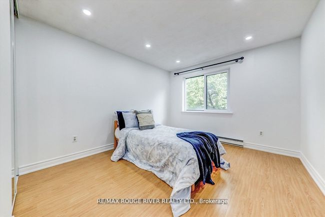 21 - 25 Pebble Byway, Condo with 3 bedrooms, 2 bathrooms and null parking in North York ON | Image 22