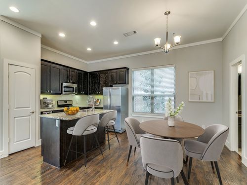 apt-29-4323 Dickason Ave, Dallas, TX, 75219-2636 | Card Image