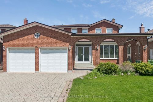 21 Morbank Dr, Scarborough, ON, M1V2M1 | Card Image