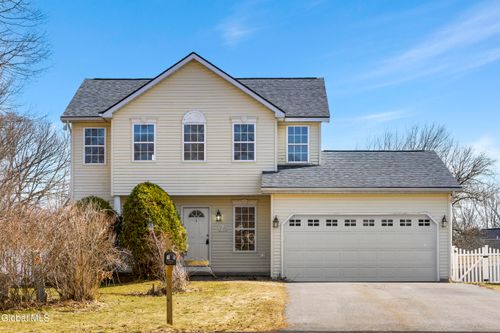 15 Tamian Pass, Ballston Lake, NY, 12019-9201 | Card Image