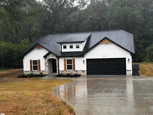 1037 W Broad St, Iva, SC, 29655-9777 | Card Image