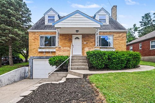 4403 Saint Martins Pl, Cincinnati, OH, 45211-5319 | Card Image