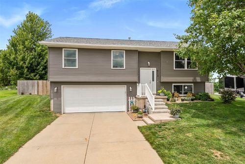 513 N Nemora Ave, Oxford, IA, 52322-9053 | Card Image