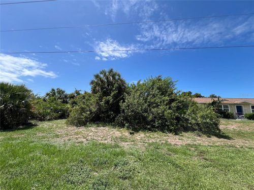 12173 Gulfstream Blvd, PORT CHARLOTTE, FL, 33981-6733 | Card Image
