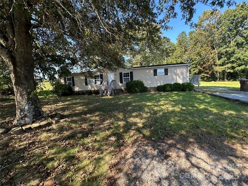 3576 Warlicks Church Rd, Hildebran, NC, 28637-8212 | Card Image