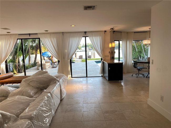 1028 88 Th St, House other with 5 bedrooms, 4 bathrooms and null parking in Surfside FL | Image 11