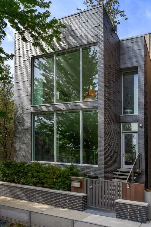 1756 W Wabansia Ave, Chicago, IL, 60622-1446 | Card Image