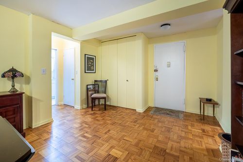 2d-75 W 238th Street, New York, NY, 10463 | Card Image