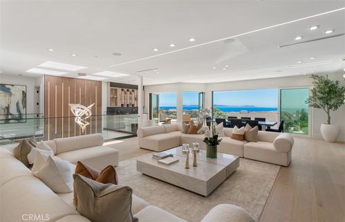 4 Narbonne, Newport Beach, CA, 92660-6823 | Card Image