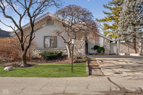 8002 Dean Road, Indianapolis, IN, 46240 | Card Image
