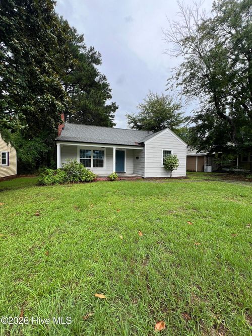 303 S Oak St, Greenville, NC, 27858-2640 | Card Image