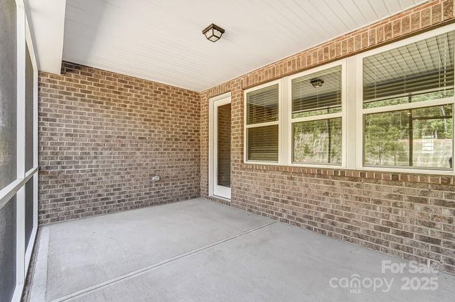 Screened Porch-Photo similar to Subject Property | Image 20