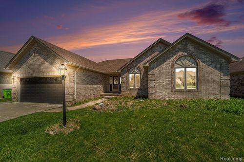53242 Clarion Dr, Macomb, MI, 48042-2857 | Card Image