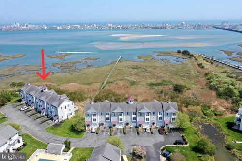 25-10050 Golf Course Rd, OCEAN CITY, MD, 21842-9807 | Card Image