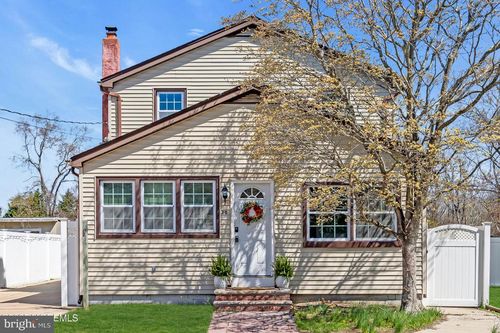 30 South St, Lanoka Harbor, NJ, 08734-1722 | Card Image