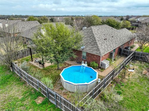 933 Heston Cir, Robinson, TX, 76706-7517 | Card Image