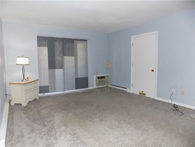 APT-6 - 23 School St, Condo with 2 bedrooms, 1 bathrooms and 2 parking in Westerly RI | Image 12