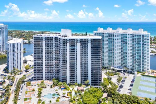 1009-20281 E Country Club Dr, Miami, FL, 33180-3028 | Card Image