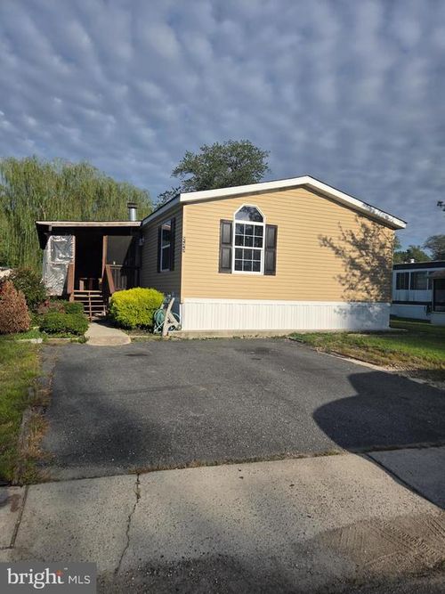 unit-233-1976 N East Ave, VINELAND, NJ, 08360-2166 | Card Image