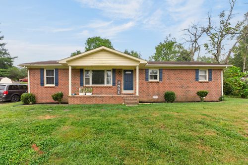 306 Circle Hill Dr, McMinnville, TN, 37110-6879 | Card Image