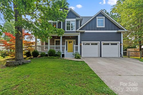 130 Eastwood Ave, Swannanoa, NC, 28778-2608 | Card Image