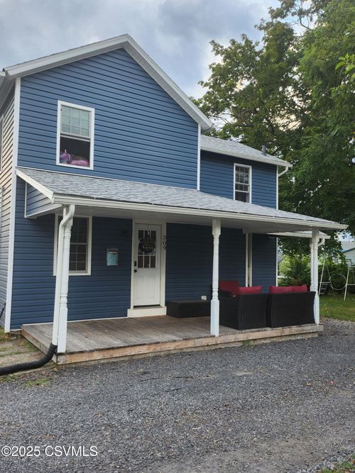 309 E 7th St, Berwick, PA, 18603-3203 | Card Image