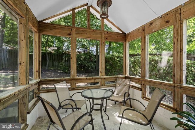 1607 8 Th Pl, House other with 5 bedrooms, 3 bathrooms and null parking in MCLEAN VA | Image 17