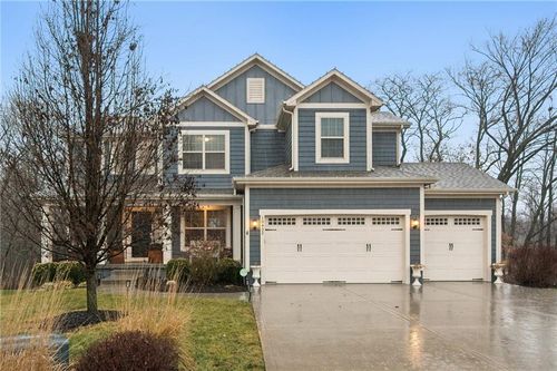 10432 N Avalon Ave, Kansas City, MO, 64154-1889 | Card Image