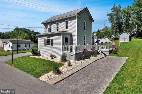 15 Howard St, FROSTBURG, MD, 21532-1502 | Card Image