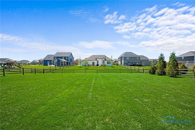 9575 Newbury Ln, House other with 4 bedrooms, 4 bathrooms and 3 parking in Whitehouse OH | Image 35