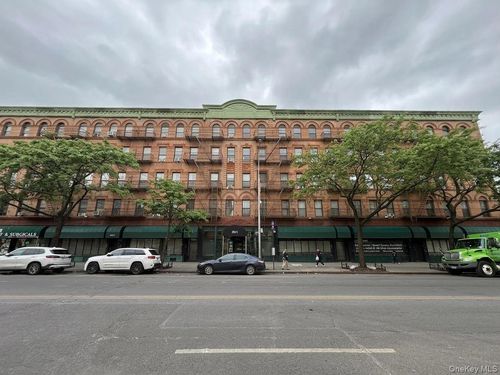 5f-2611 Frederick Douglass Boulevard, New York, NY, 10030 | Card Image