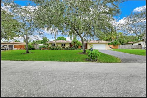 10860 Sw 125th St, Miami, FL, 33176 | Card Image