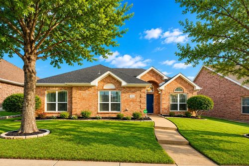 6802 Christina Ln, Garland, TX, 75043-6684 | Card Image