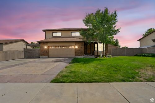 3305 W 7545 S, West Jordan, UT, 84084-3642 | Card Image