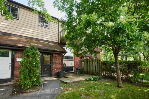12-403 Montfort St, Vanier, ON, K1L8G8 | Card Image