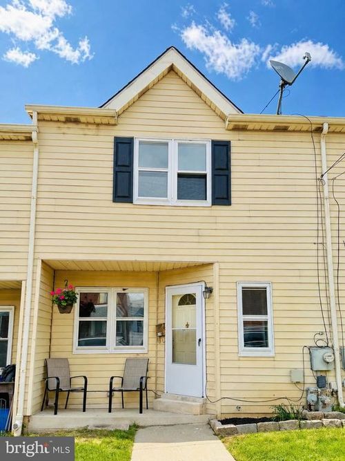 614 Fraley St, BRIDGEPORT, PA, 19405-1614 | Card Image