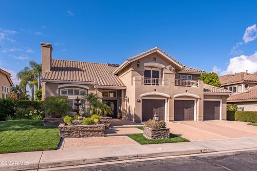 48 Golden Glen Dr, Simi Valley, CA, 93065-7030 | Card Image