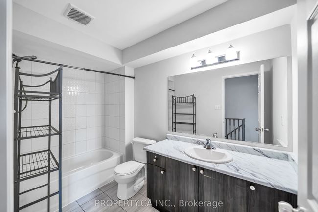 2564 Rosedrop Path, Condo with 4 bedrooms, 3 bathrooms and 1 parking in Oshawa ON | Image 20