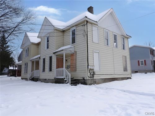 46 Orchard St, Auburn, NY, 13021-3335 | Card Image