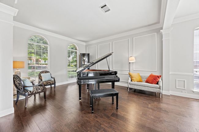Large formal living could easily become game room or informal living! | Image 8