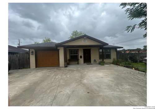 1924 Owens Ave, Groves, TX, 77619-4010 | Card Image