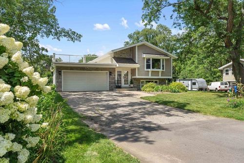 2321 Gold Drive, FITCHBURG, WI, 53711 | Card Image