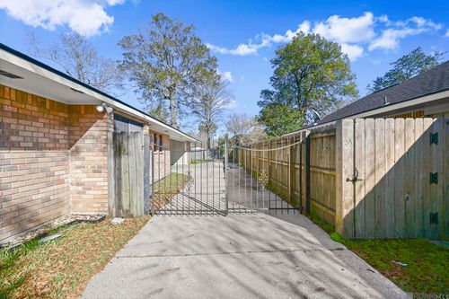 5023 Front Royal Dr, Baton Rouge, LA, 70817-2324 | Card Image