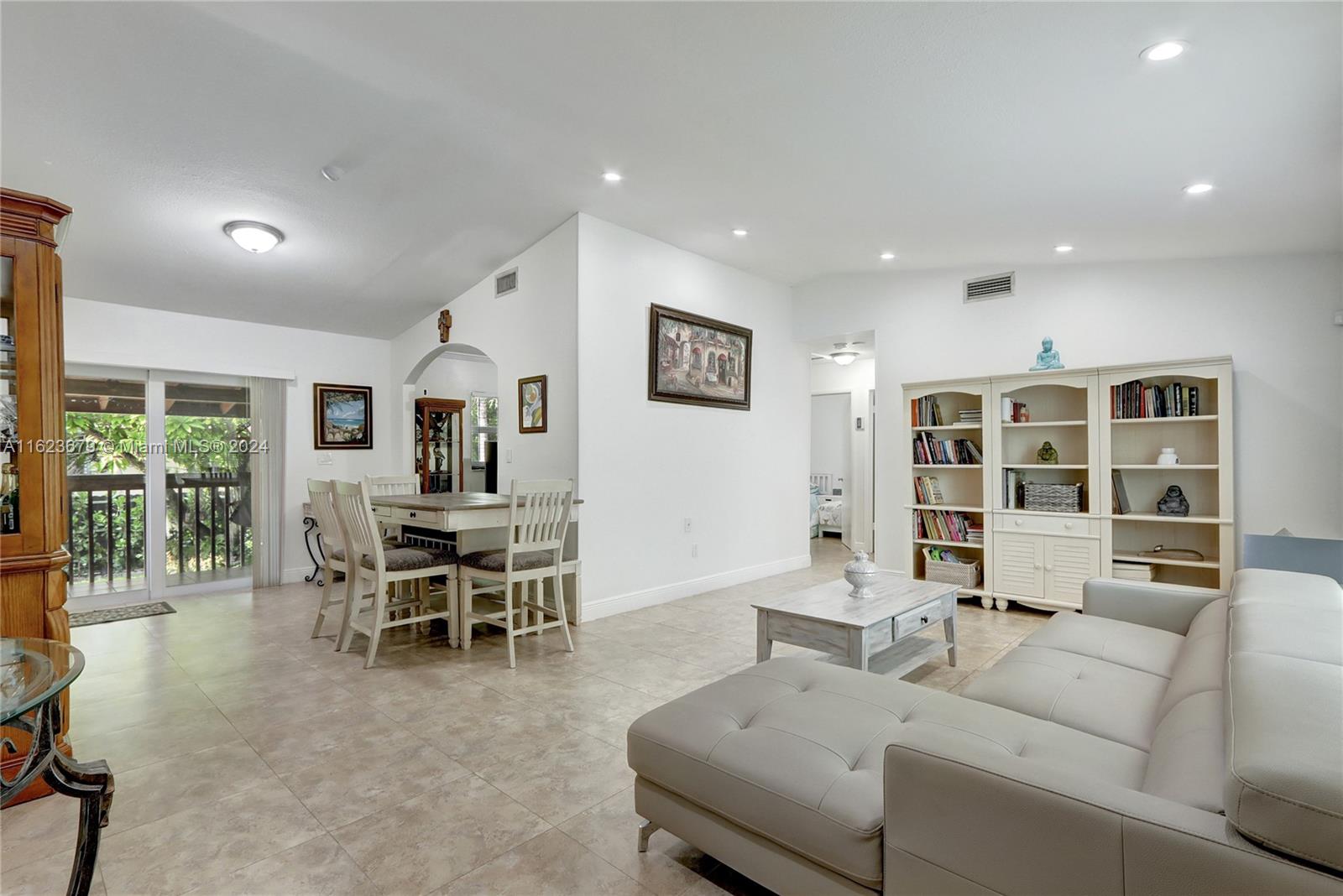 210th St, Cutler Bay, FL 33189