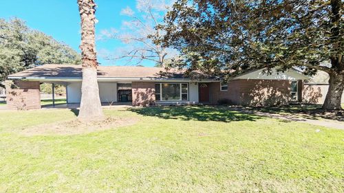 102 Pin Oak Ln, Liberty, TX, 77575-9106 | Card Image