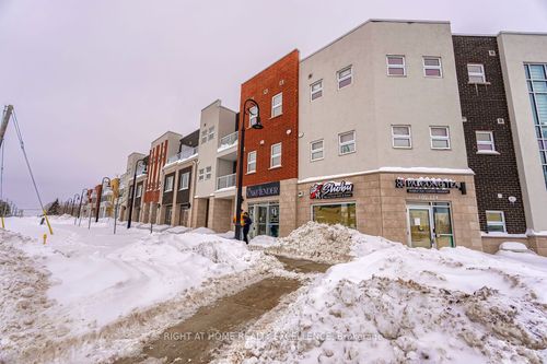 7-124 Seabrook Dr, Kitchener, ON, N2R0R7 | Card Image