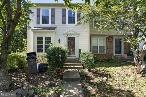 5926 Gunther Ct, CENTREVILLE, VA, 20120-1662 | Card Image