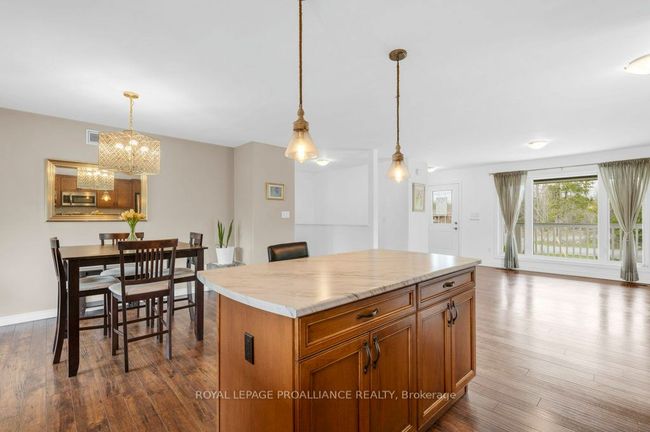 1554 Shannon Rd, House other with 3 bedrooms, 3 bathrooms and 6 parking in Plainfield ON | Image 13