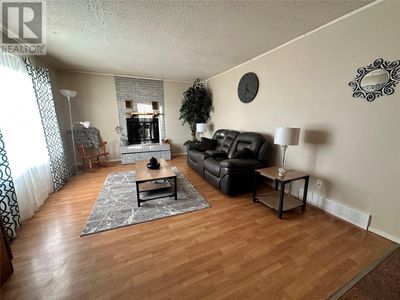 416 100 A Ave, House other with 2 bedrooms, 1 bathrooms and null parking in Dawson Creek BC | Image 2