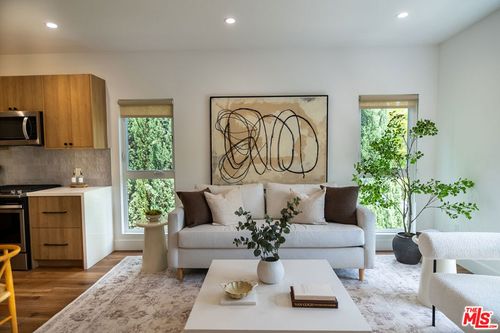 4-249 N Bonnie Brea Street, Los Angeles, CA, 90026 | Card Image